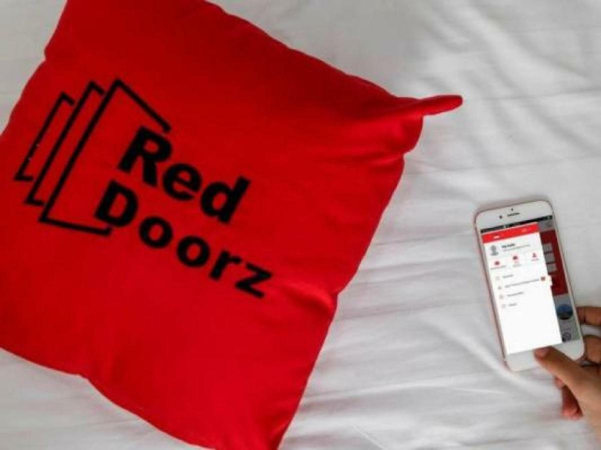 Hotel Reddoorz Near Lokasari Square Jakarta Exterior foto